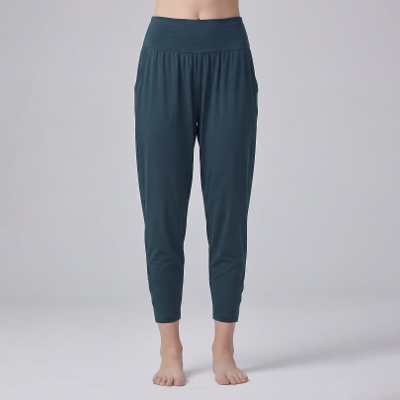 �y�\��z���X�g���e�B�u���K�p���c�^�u���b�N�C�b�V���O���[��