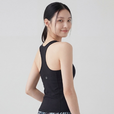 ���n�X�^���N�^�u���b�N